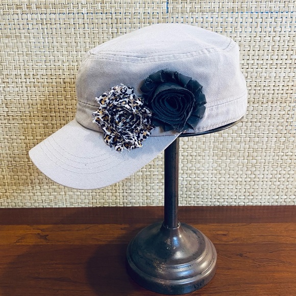 🌟2xHP🌟NWOT Betty Boop Adjustable Gray Cotton Twill Cadet Hat - Picture 6 of 14